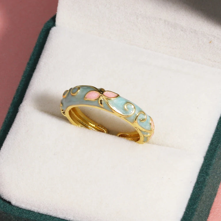 Gold Geometric Ring – Style D