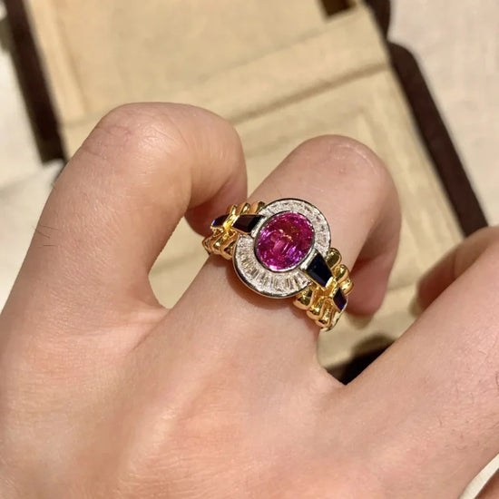 Vintage red corundum ring, set with 18K gold. This luxurious and fashionable adjustable rose red ladies&