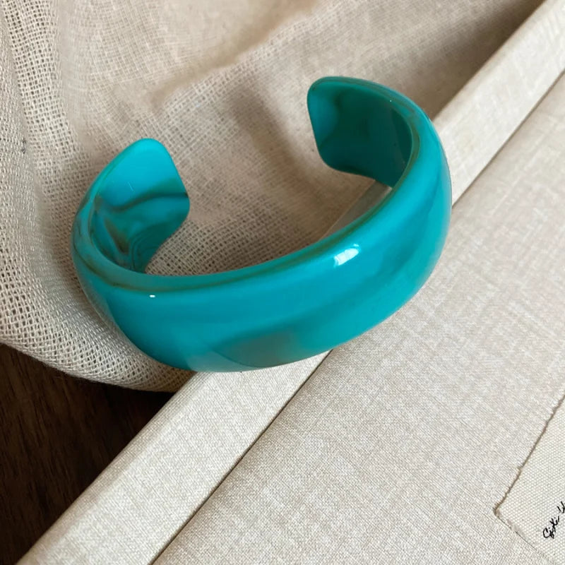 Smooth Round Acrylic Cuff Bangles for Women Vintage Exaggerated Jelly Color Smudging Bangle Wide Resin Bracelet Accessories M1 Espiga Jewelry