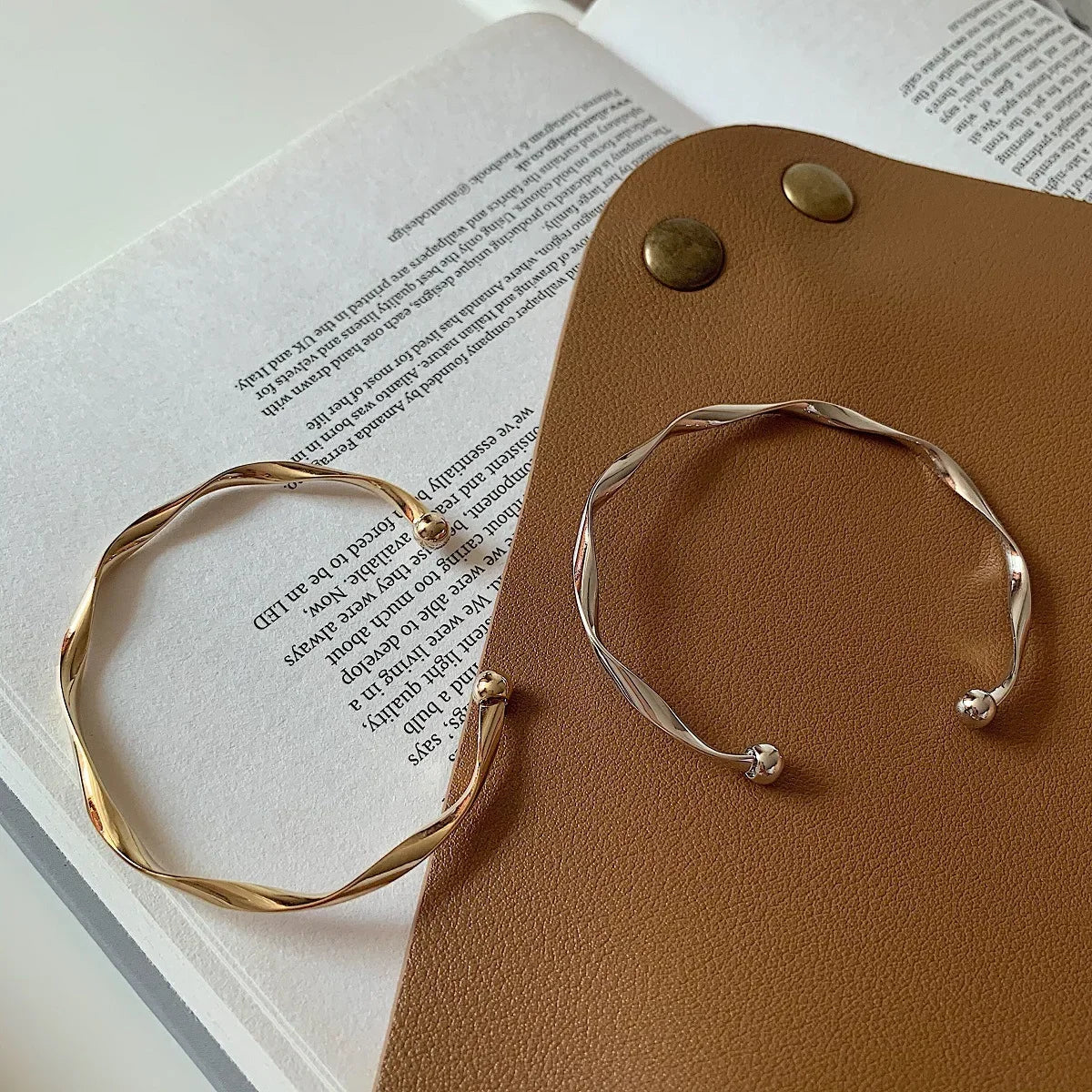 Women Jewelry Wedding Party Premium Gift Wholesale New Fashion Trend Unique Design Elegant Exquisite Twist Simple Bracelet Espiga Jewelry