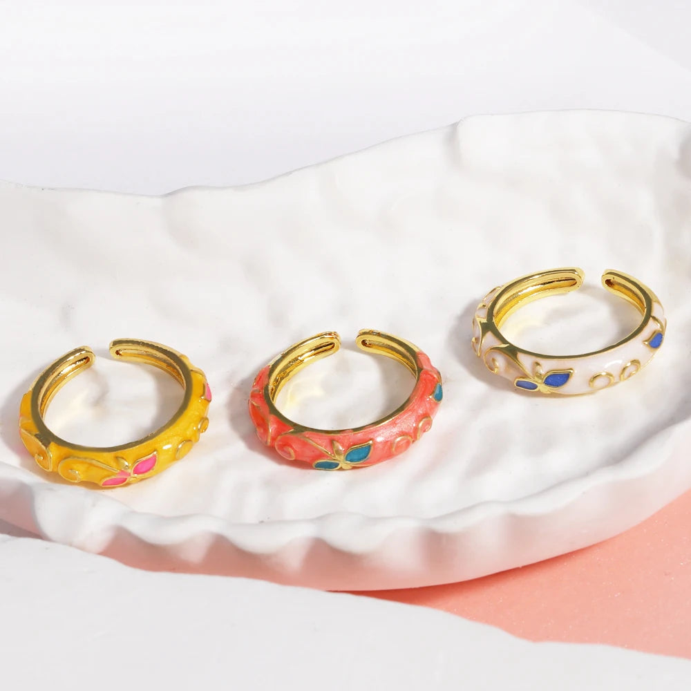 Gold Geometric Ring – view 2