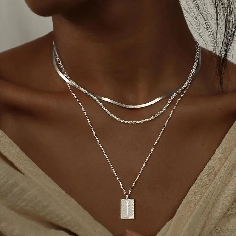 New Fashion Cross Pendant Necklace for Women Toggle Clasp Rectangle Necklaces Paperclip Collarbone Chain Christian Faith Jewelry Espiga Jewelry