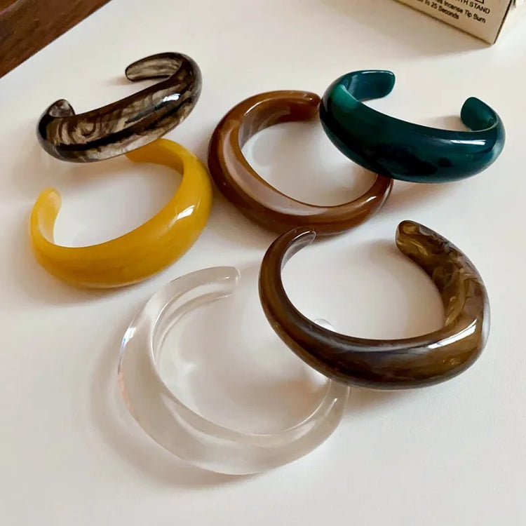 Smooth Round Acrylic Cuff Bangles for Women Vintage Exaggerated Jelly Color Smudging Bangle Wide Resin Bracelet Accessories M1 Espiga Jewelry