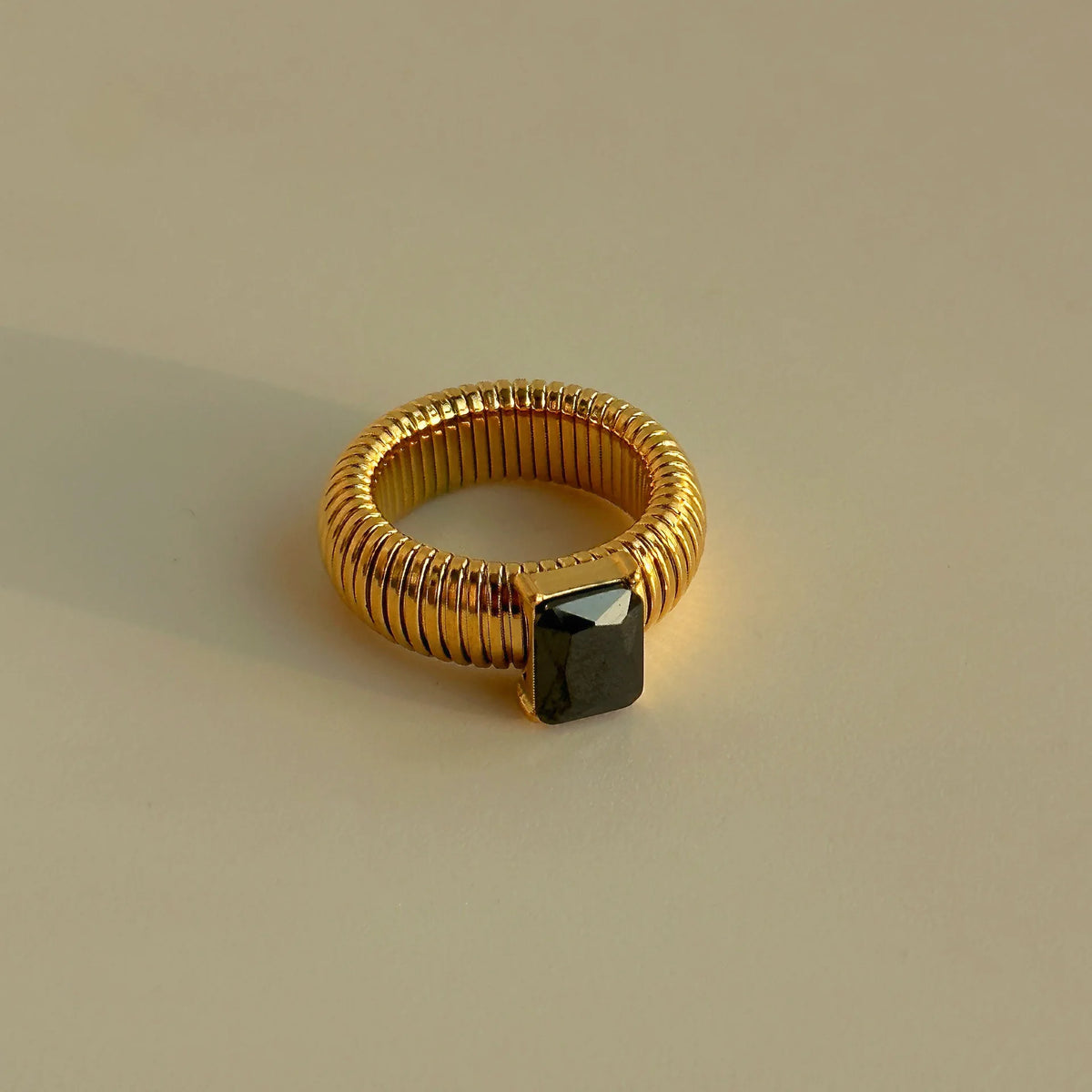 Colorful Zircon Stretch Ring – Black